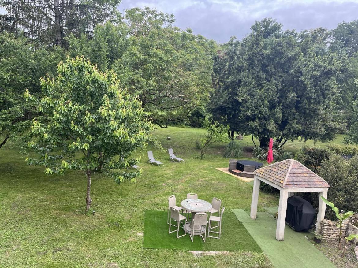 Gite La Plume Amboise Bagian luar foto